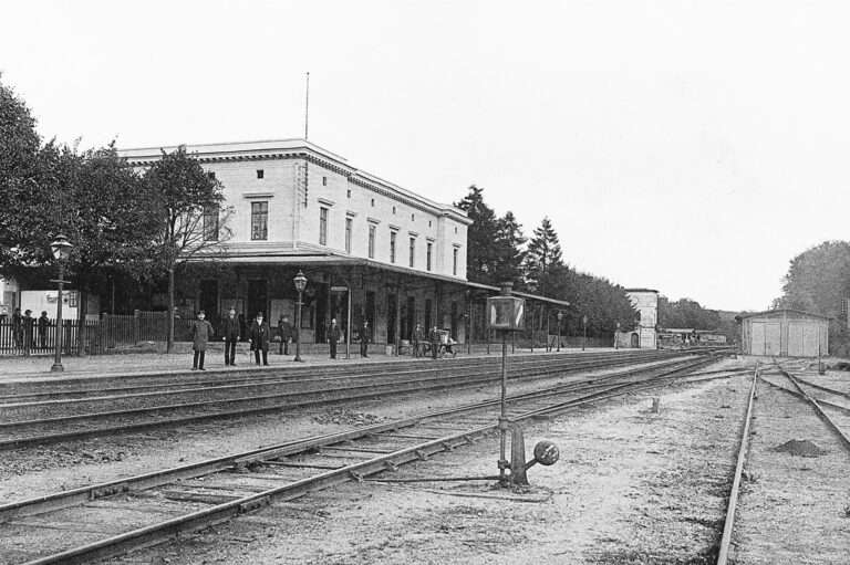 Friedrichsruh: Ankunft im Sachsenwald